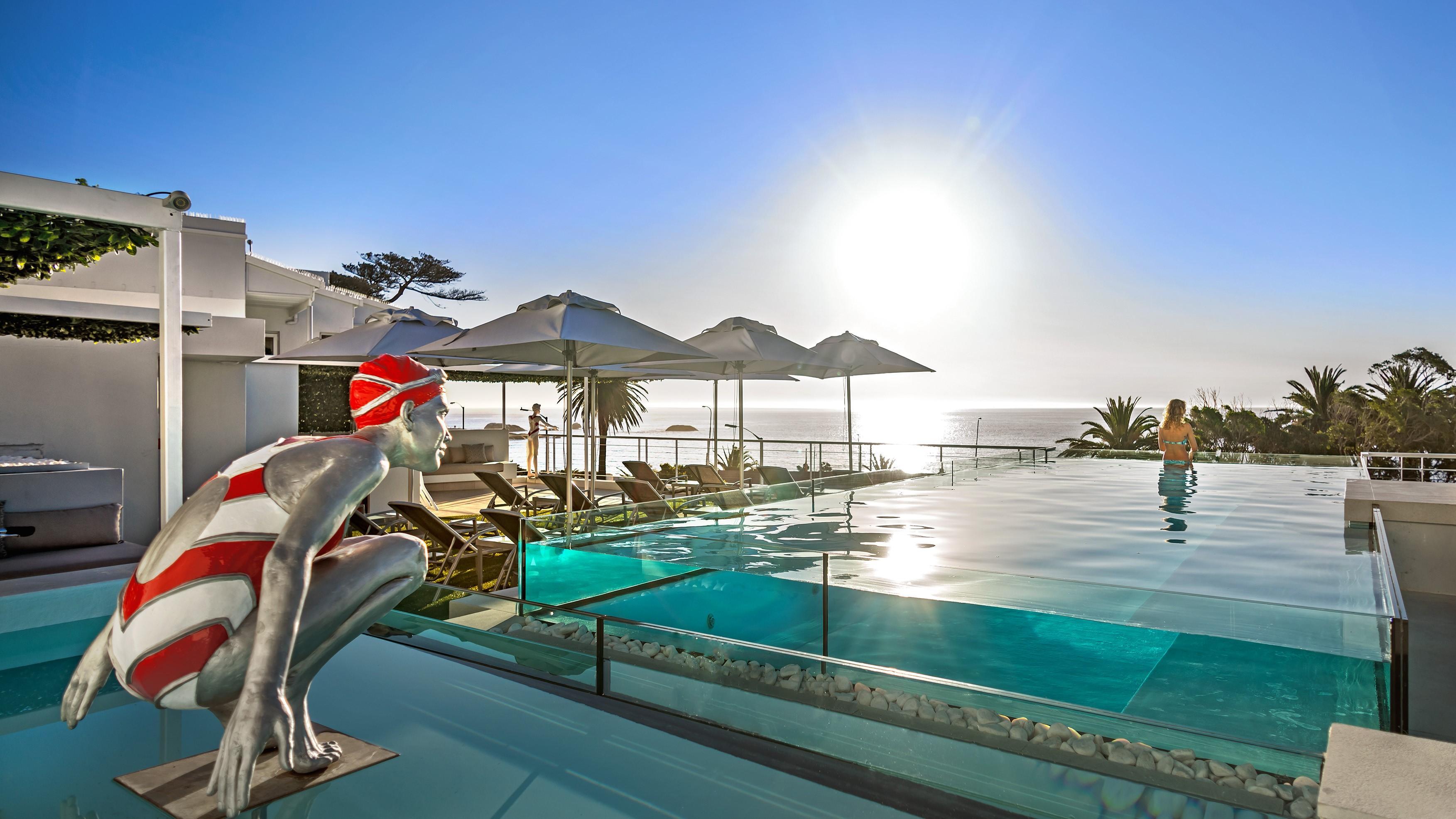 South Beach Camps Bay Boutique Hotel Cape Town Bagian luar foto The pool at the hotel