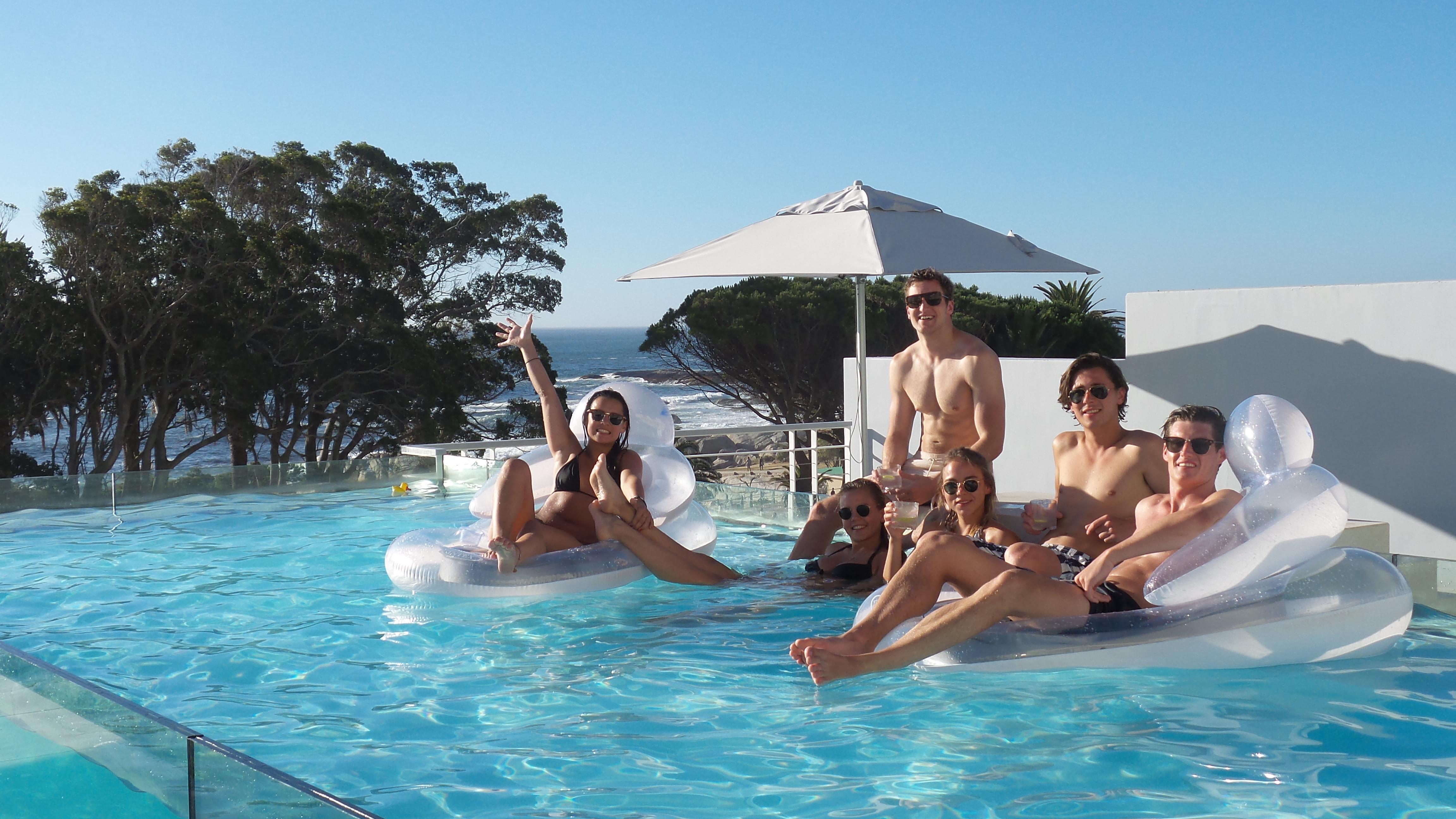 South Beach Camps Bay Boutique Hotel Cape Town Bagian luar foto The pool at the Eden Roc Cap Cana Resort
