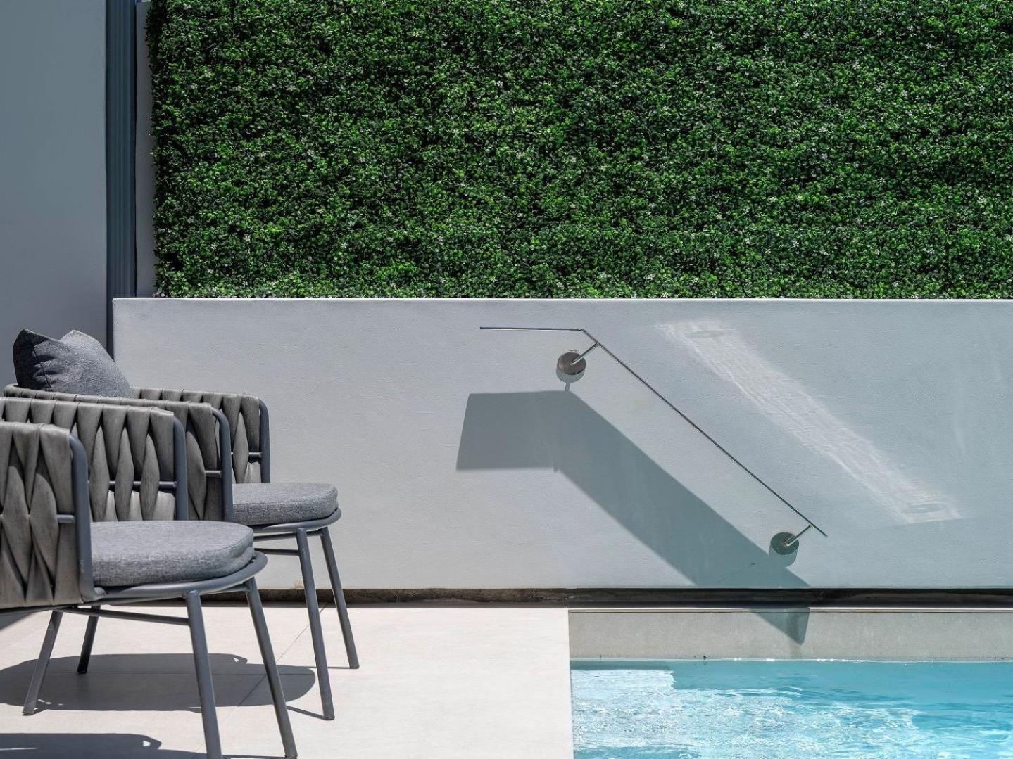 South Beach Camps Bay Boutique Hotel Cape Town Bagian luar foto A poolside handrail