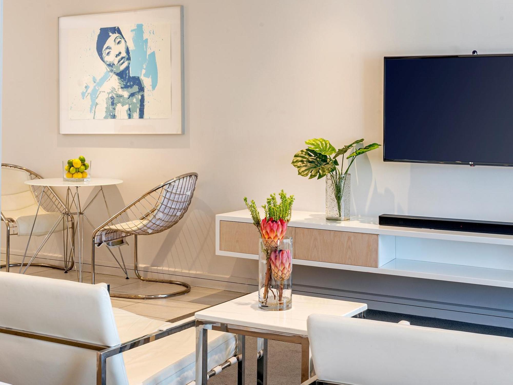 South Beach Camps Bay Boutique Hotel Cape Town Bagian luar foto Living room